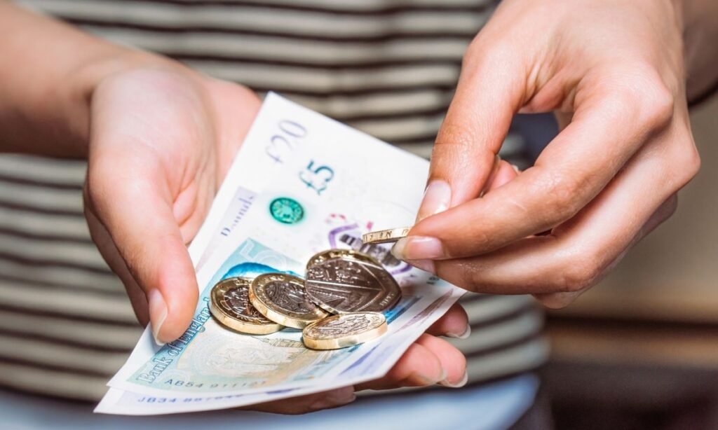 UK DWP 200 Cost of Living Payment